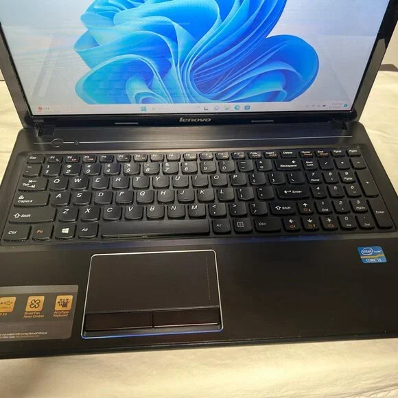 Lenovo G580 Laptop - Intel Core i3 | 500GB HDD | 4GB RAM | Windows 11 Pro - Picture 4 of 9